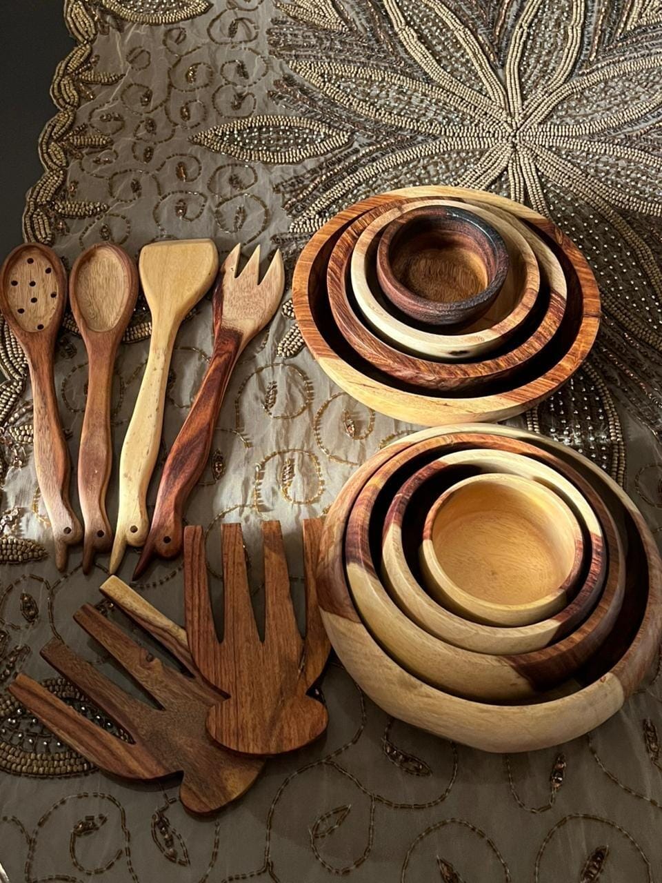 Customer photo review of Wooden Bowl Set – Set of 4