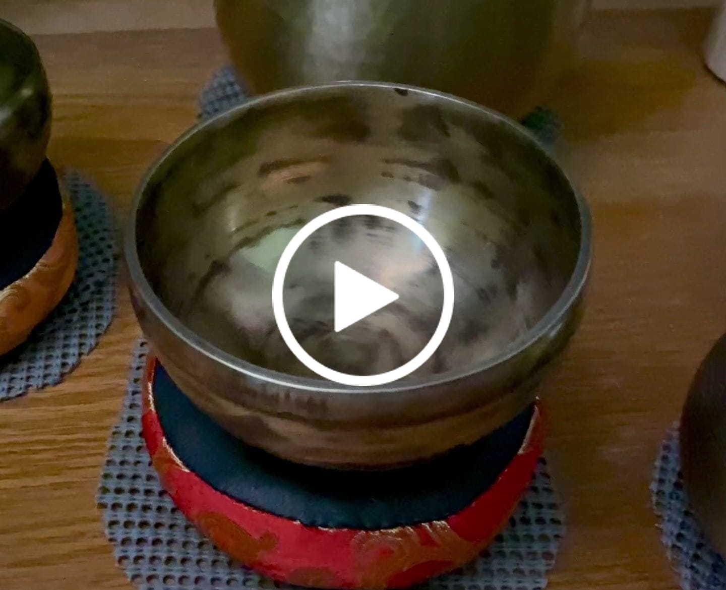 Customer video review of CB Tibetan Singing Bowl STH254 - 4 1/4", C5 & F#6.