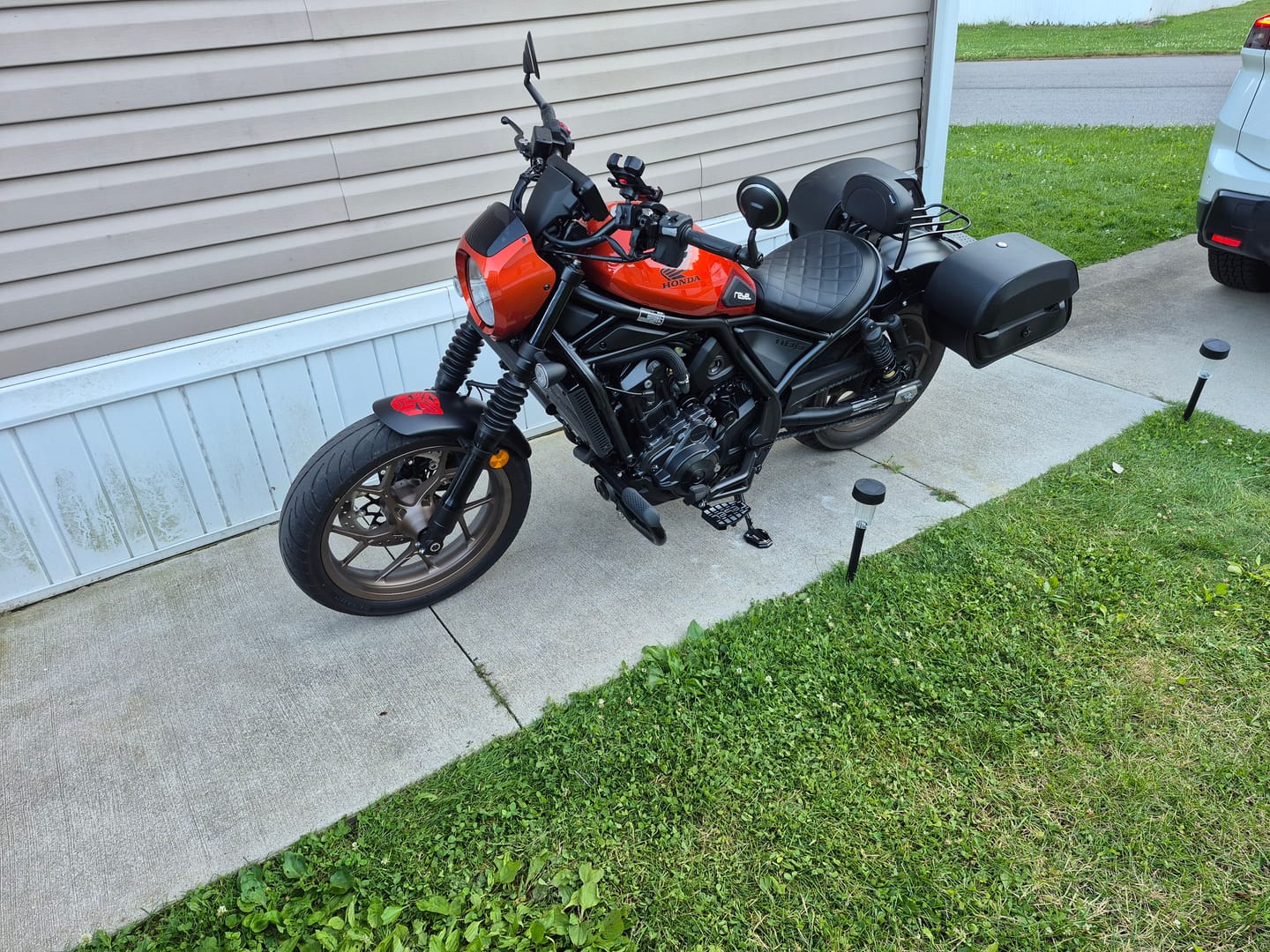 Customer photo review of 28L - Pantheon Medium Quick Mount Honda Rebel 1100 Motorcycle Saddlebags