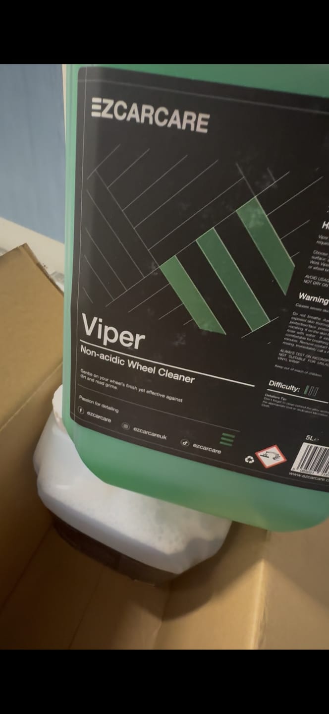Customer photo review of Viper - Non-acidic Wheel Cleaner | 5 Litres