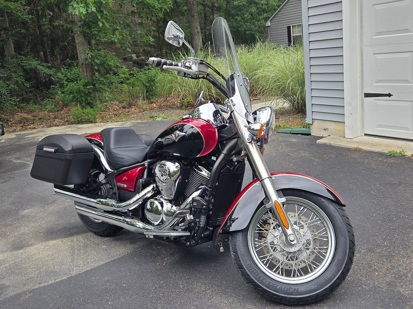 Customer photo review of 44L - Lamellar Stallion Extra Large Kawasaki Vulcan 900 Classic VN900 Leather Covered Motorcycle Hard Saddlebags