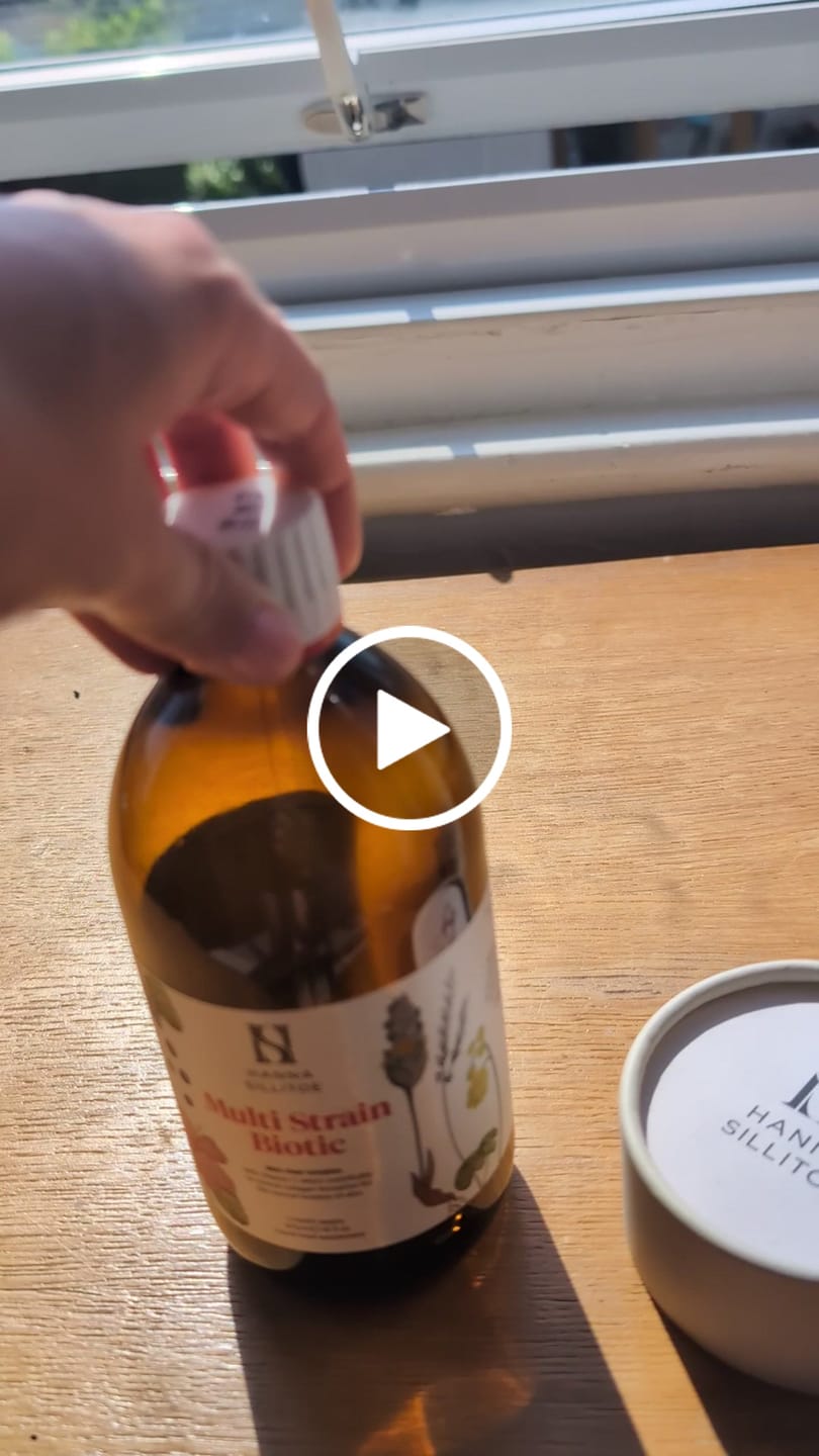 Customer video review of Multi Strain Biotic