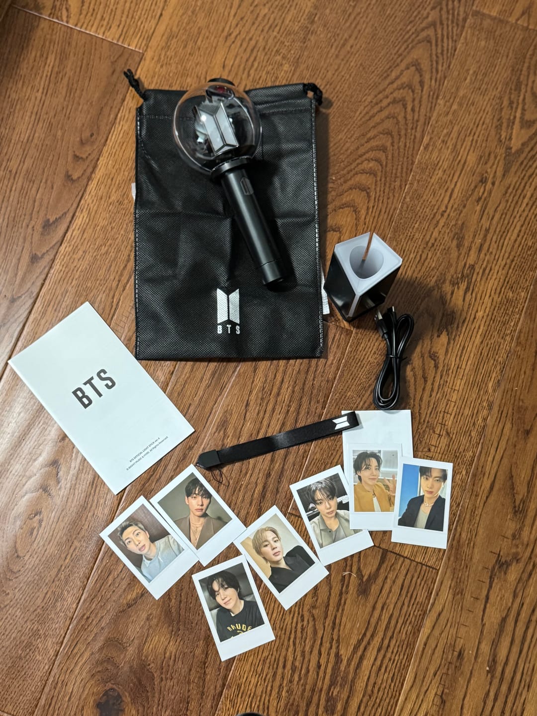 Customer photo review of BTS - OFFICIAL LIGHT STICK VER.4
