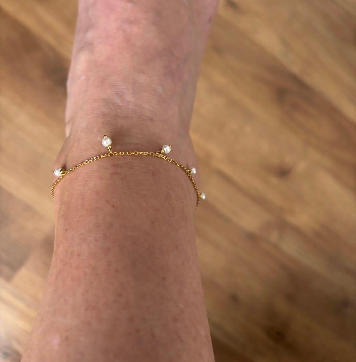 Customer photo review of Tobillera Perla Albar