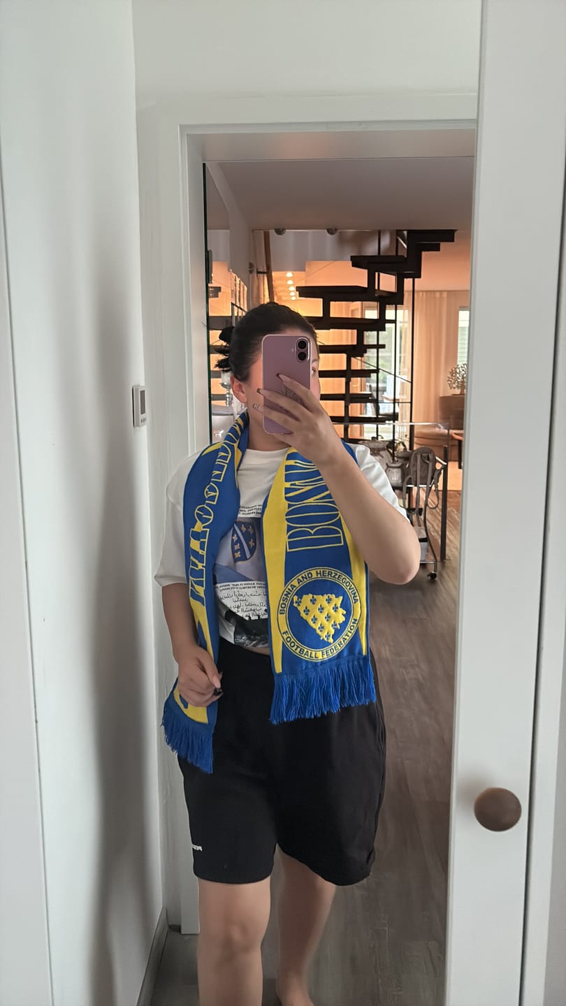Customer photo review of Bosnia Backprint Premium T-Shirt