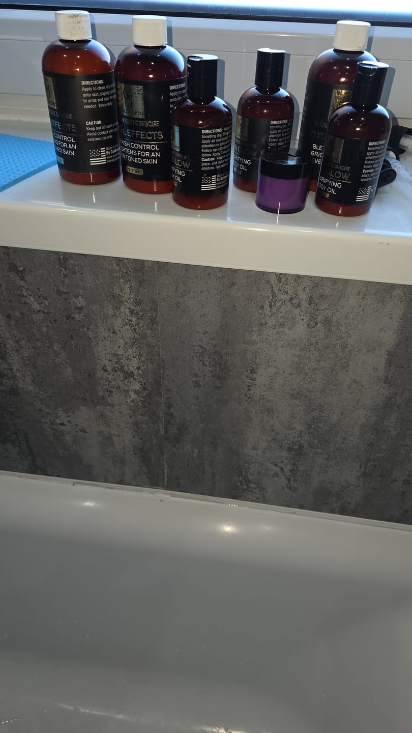 Customer photo review of Total Effects Glow bundle