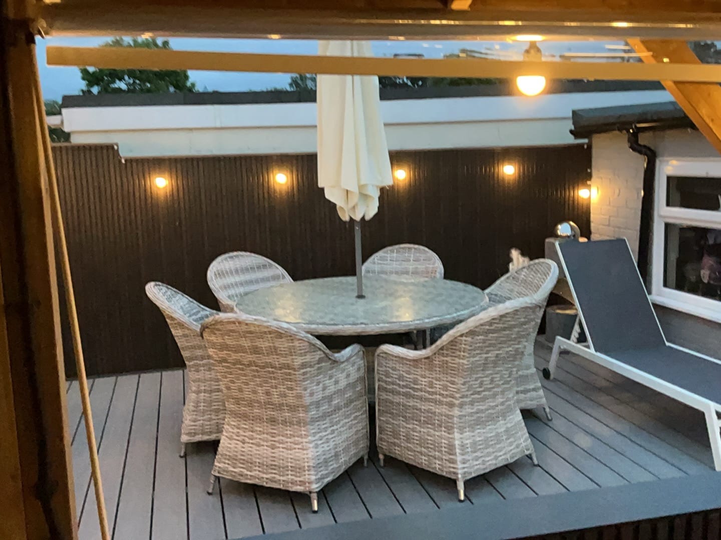 Customer photo review of Exterior Outdoor Panels 2.4m × 1.92m (12 Panels Per Pack)