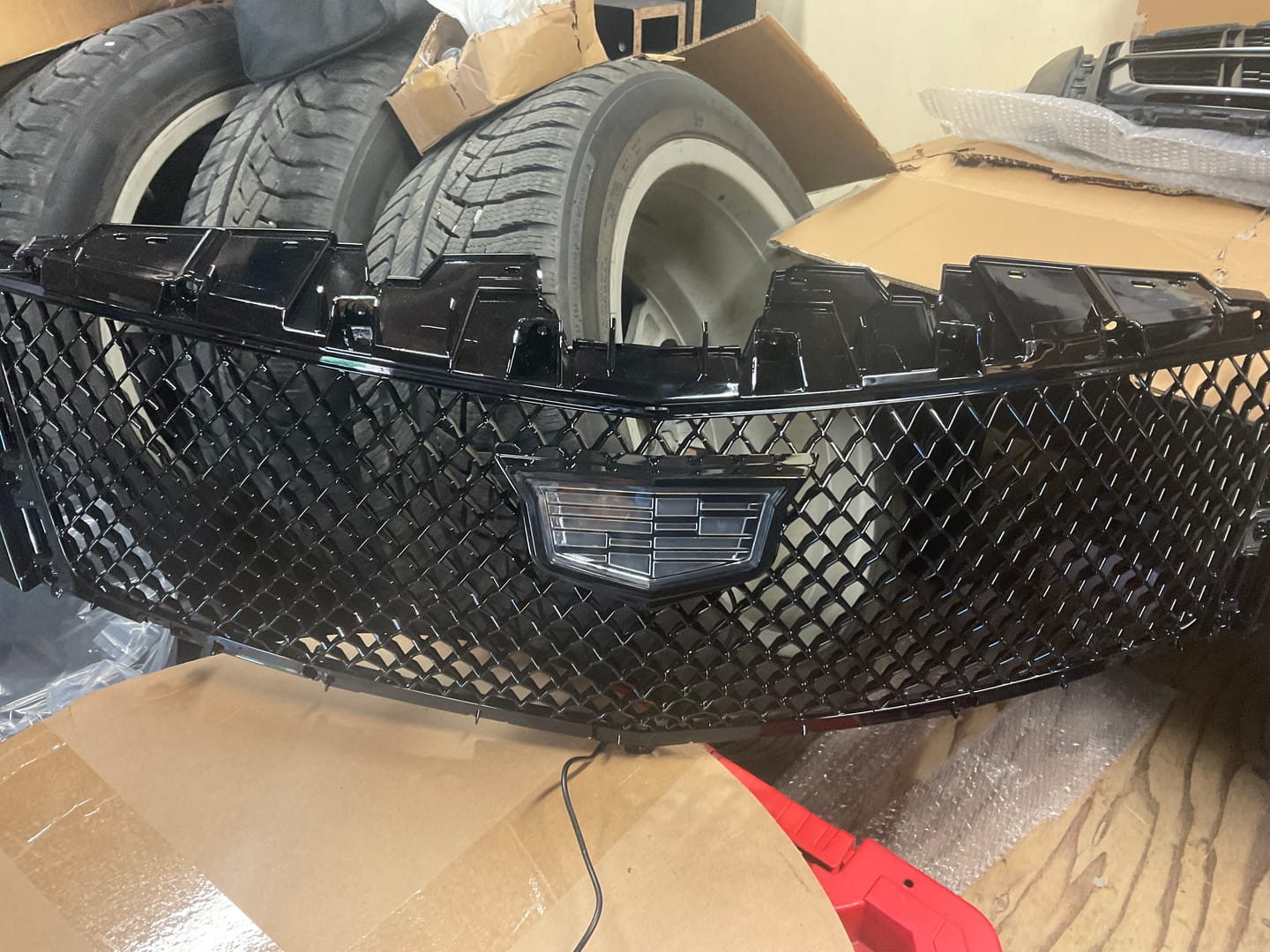 Customer photo review of Cadillac Emblem Light Up Front Grille LED Luxury Metallic Dynamic Crystal Illuminated Logo