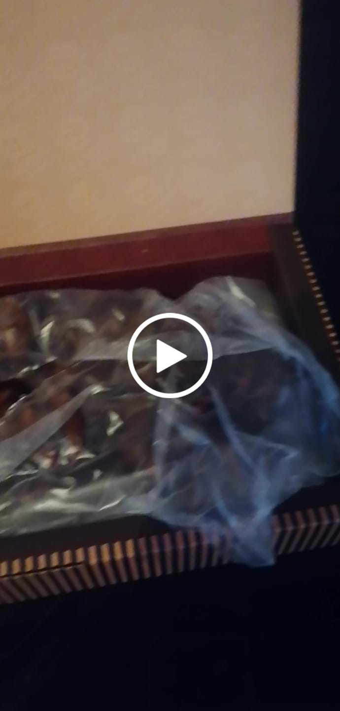 Customer video review of Kelebek Cevizli Sucuk/ Walnuss in Traubenmelasse