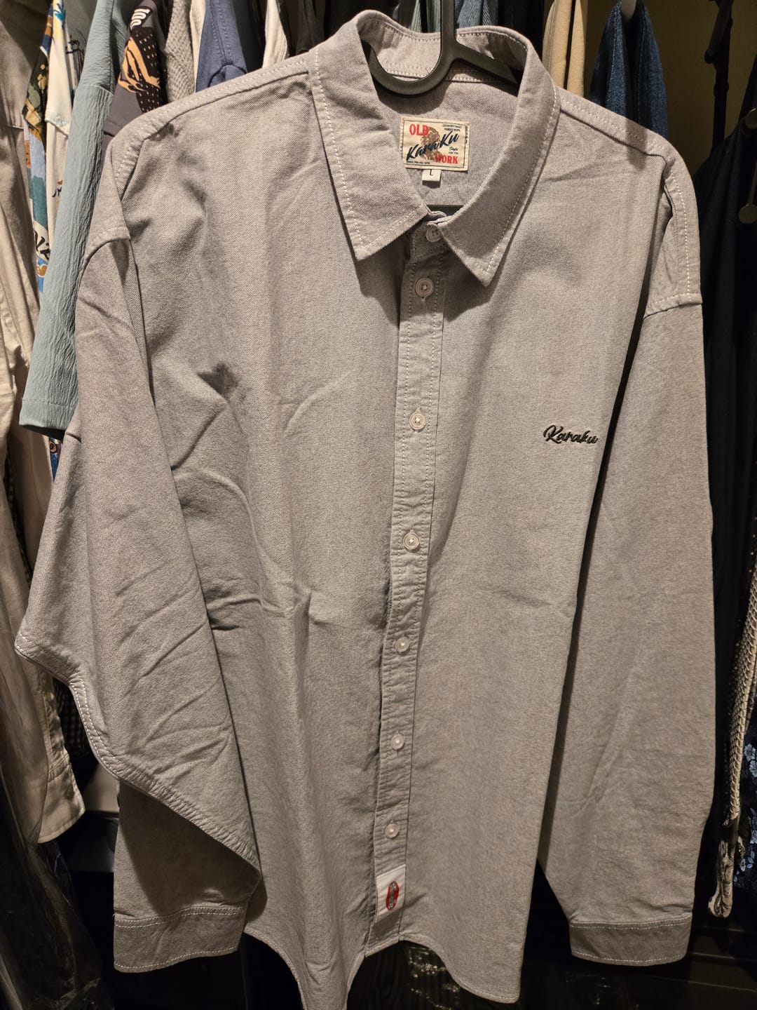 Customer photo review of Cleanfit　赤ヒモ付き　刺繍入りオックスフォード長袖シャツ