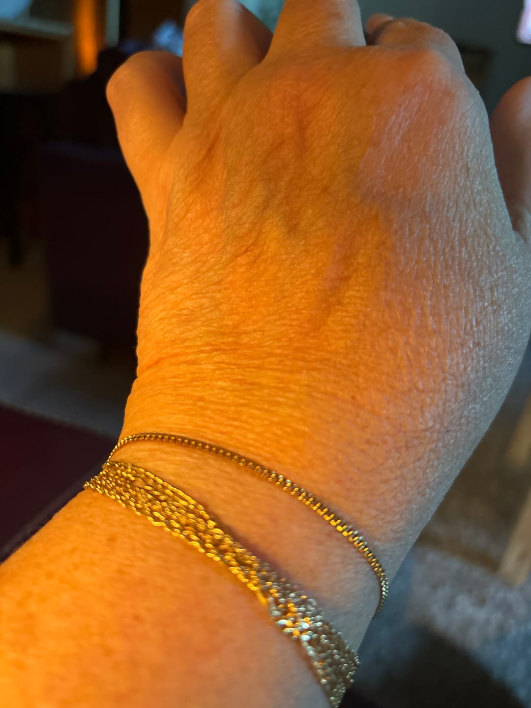 Customer photo review of Minimal Curb Bracelet