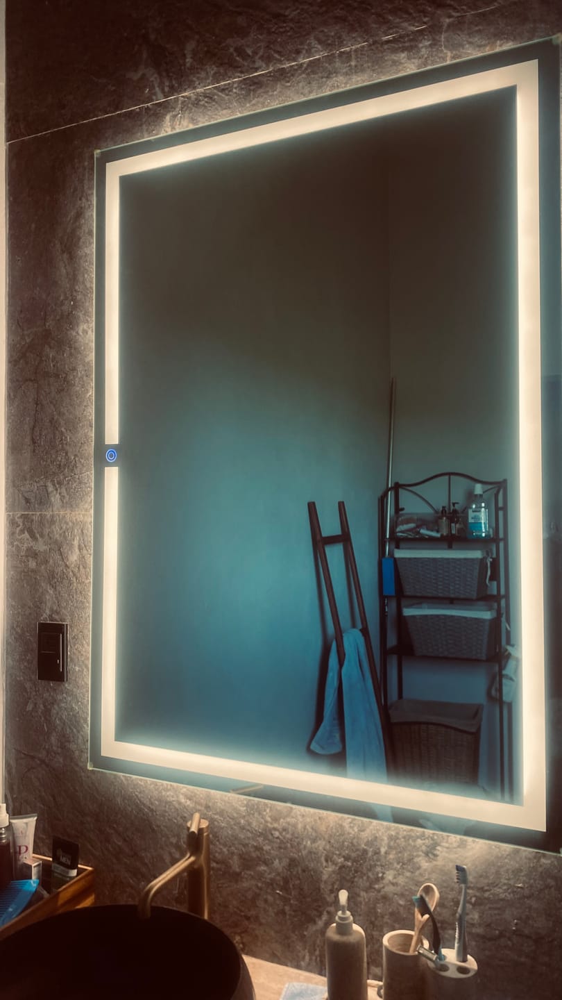 Customer photo review of Espejo para baño con luz LED rectangular 120x90 cm encendido touch | Glanz Luminous Glass Prestige ARD