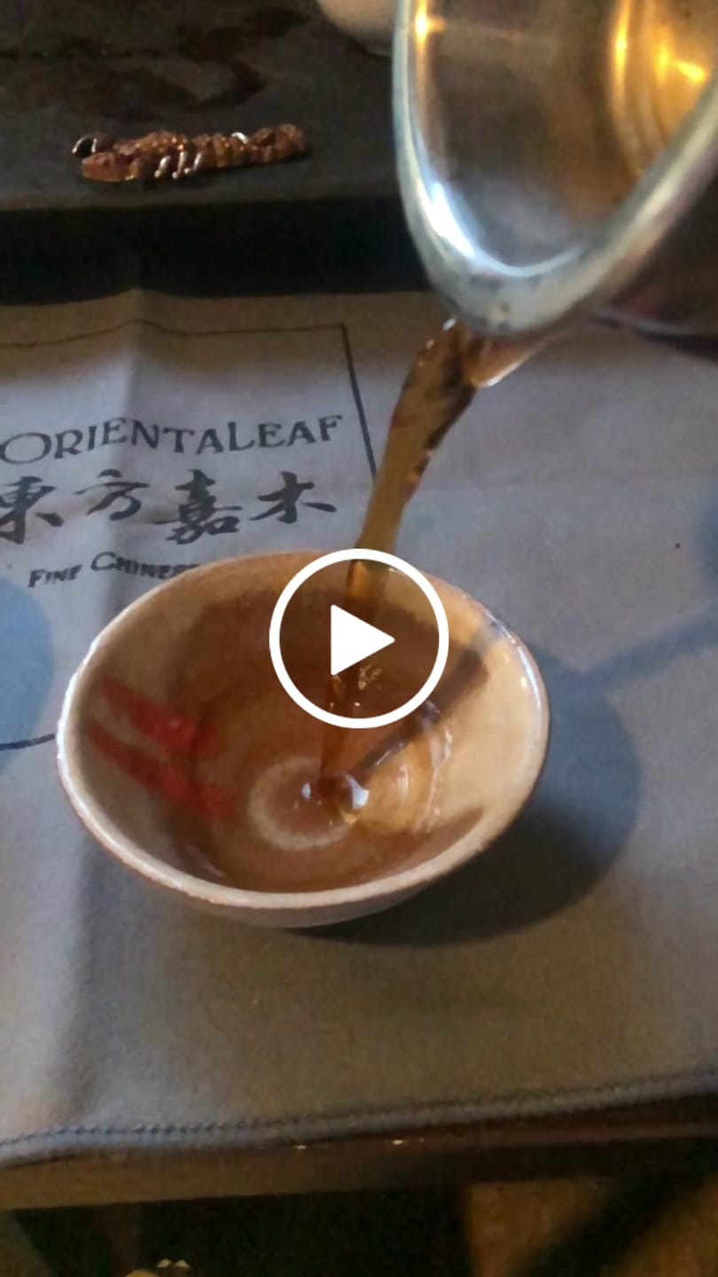 Customer video review of Jingyang Genshe 2018 Vintage Fu Brick Tea | The Three Essentials
