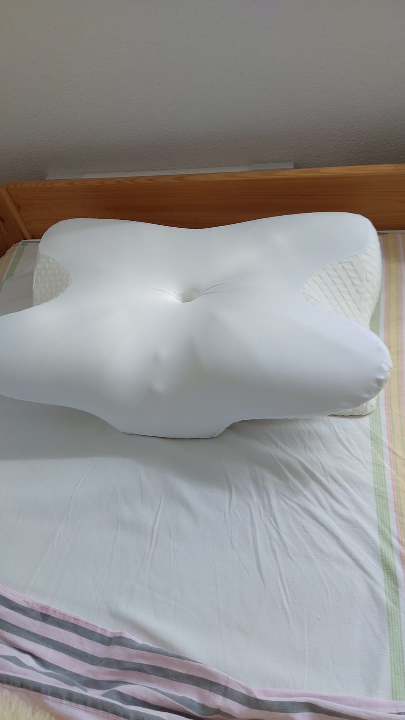 Customer photo review of Ergonomisches Nackenkissen