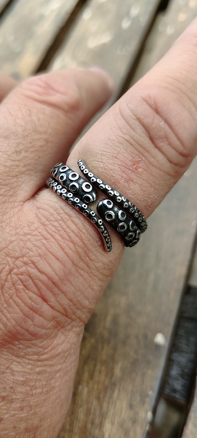 Customer photo review of TENTACLE.