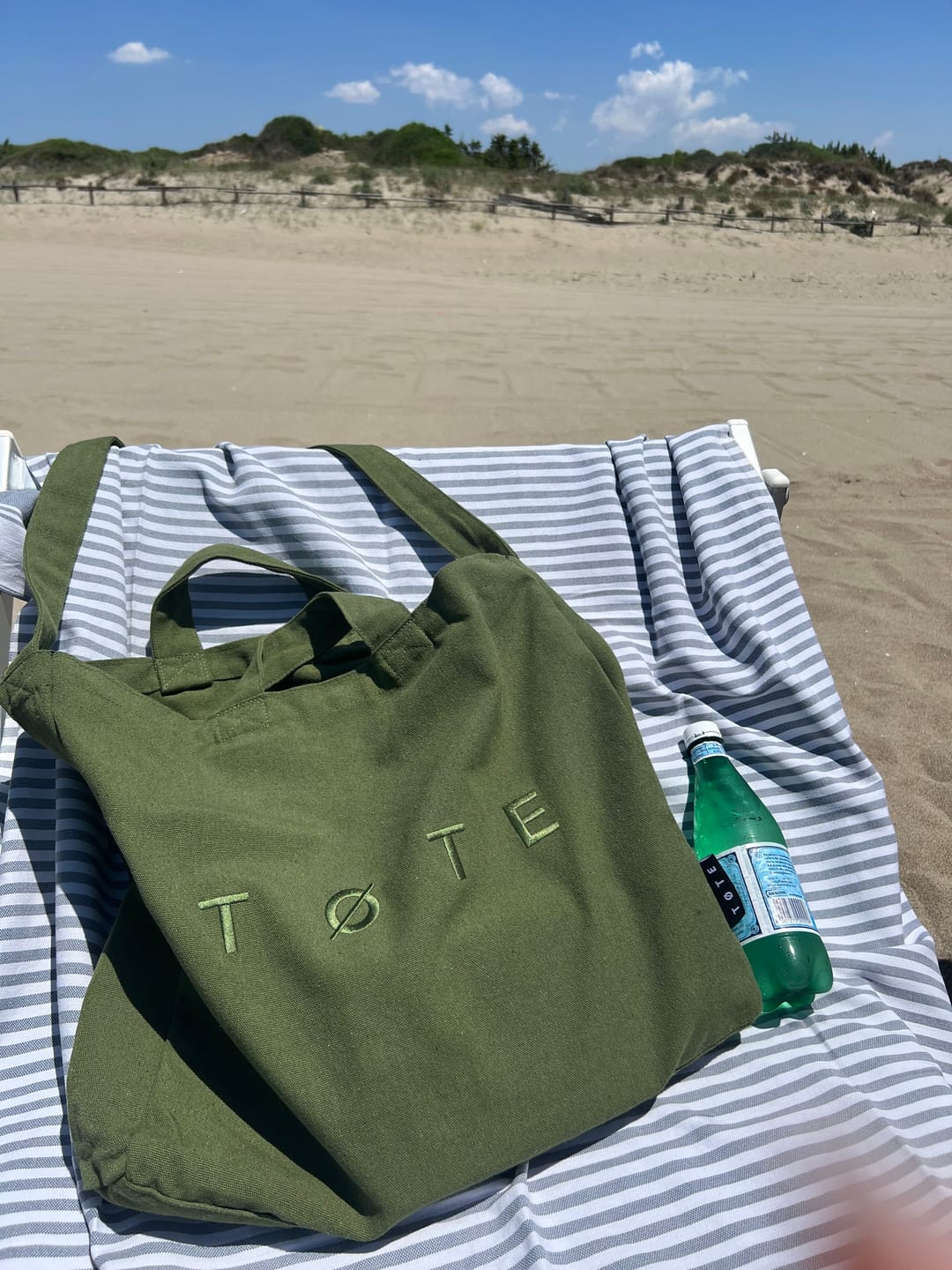 Customer photo review of Khaki Green TØTE Bag | Stitched