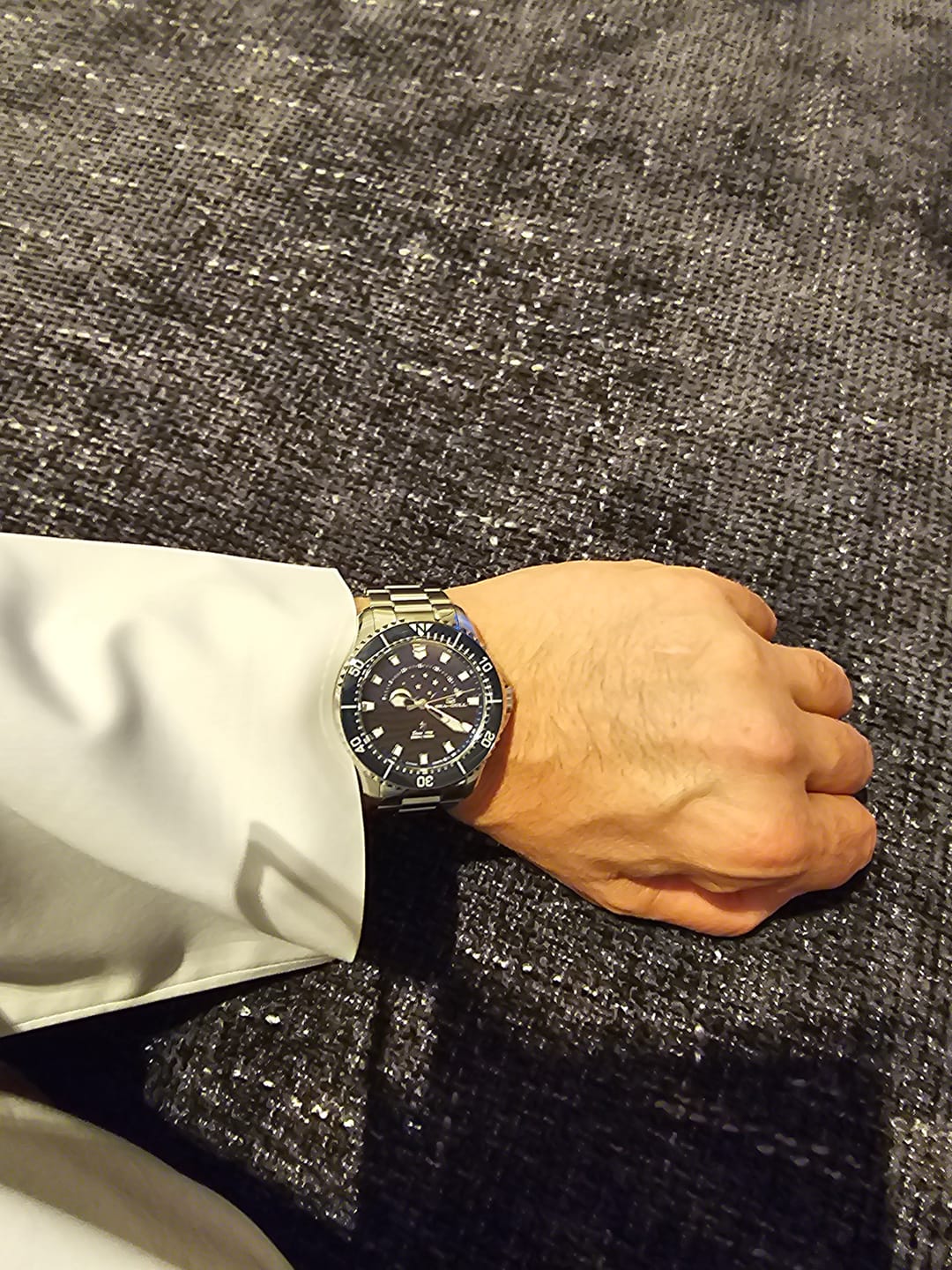 Customer photo review of Ocean Series Pro 300m Moon Phase Gradient Wave-textured Dial Diving Watch 43.5mm