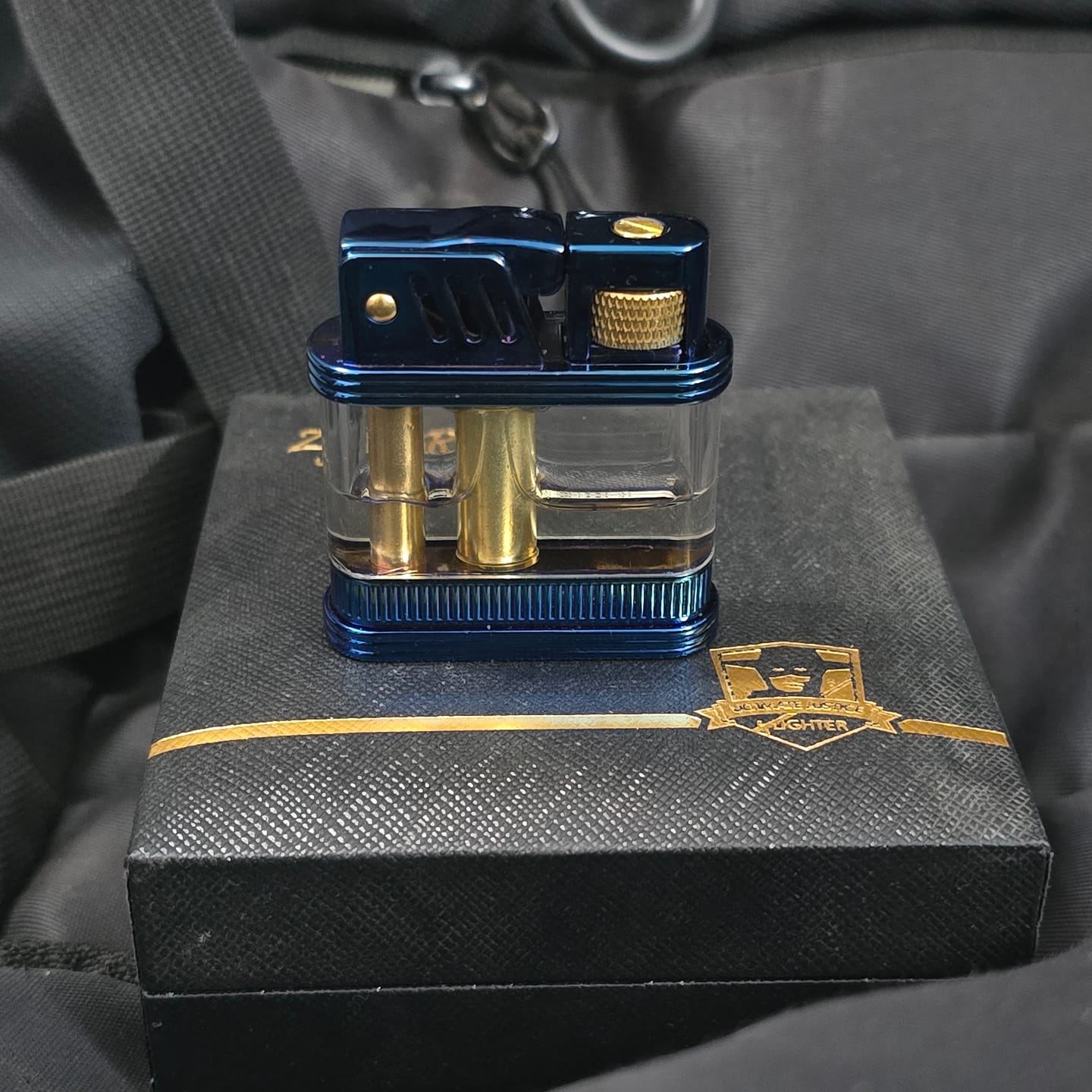Customer photo review of Zorro Z716 Retro Transparent Oil Lighter