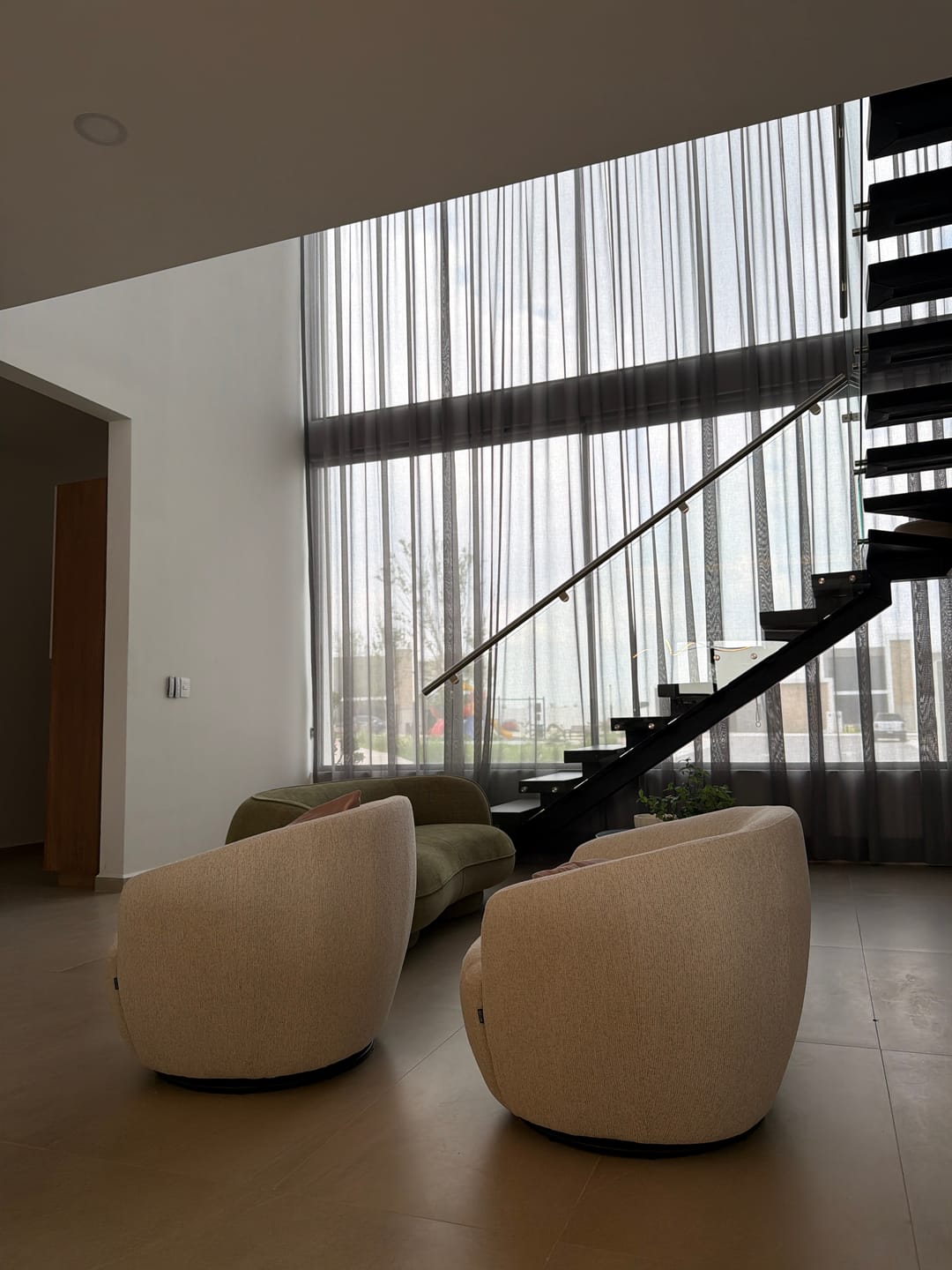 Customer photo review of Sillón Giratorio Biarritz