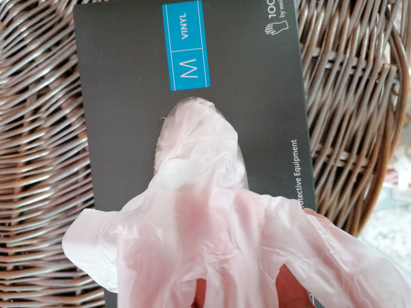 Customer photo review of Mercator vinylex puderfreie Vinylhandschuhe, transparent