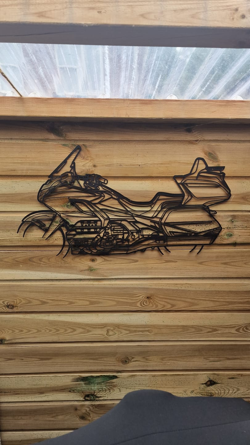 Customer photo review of Gold Wing DCT 2023 Silhouette Metal Wall Art