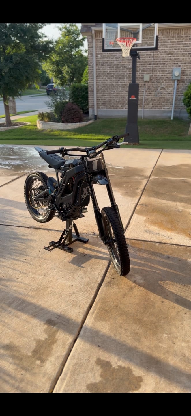 Customer photo review of Surron lbx/lbs and Eride pro Wheelie light
