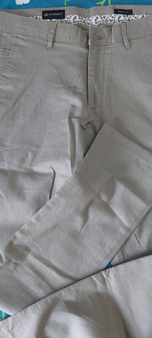 Customer photo review of Kansas - Rifle Green Trouser For Men | Ariser