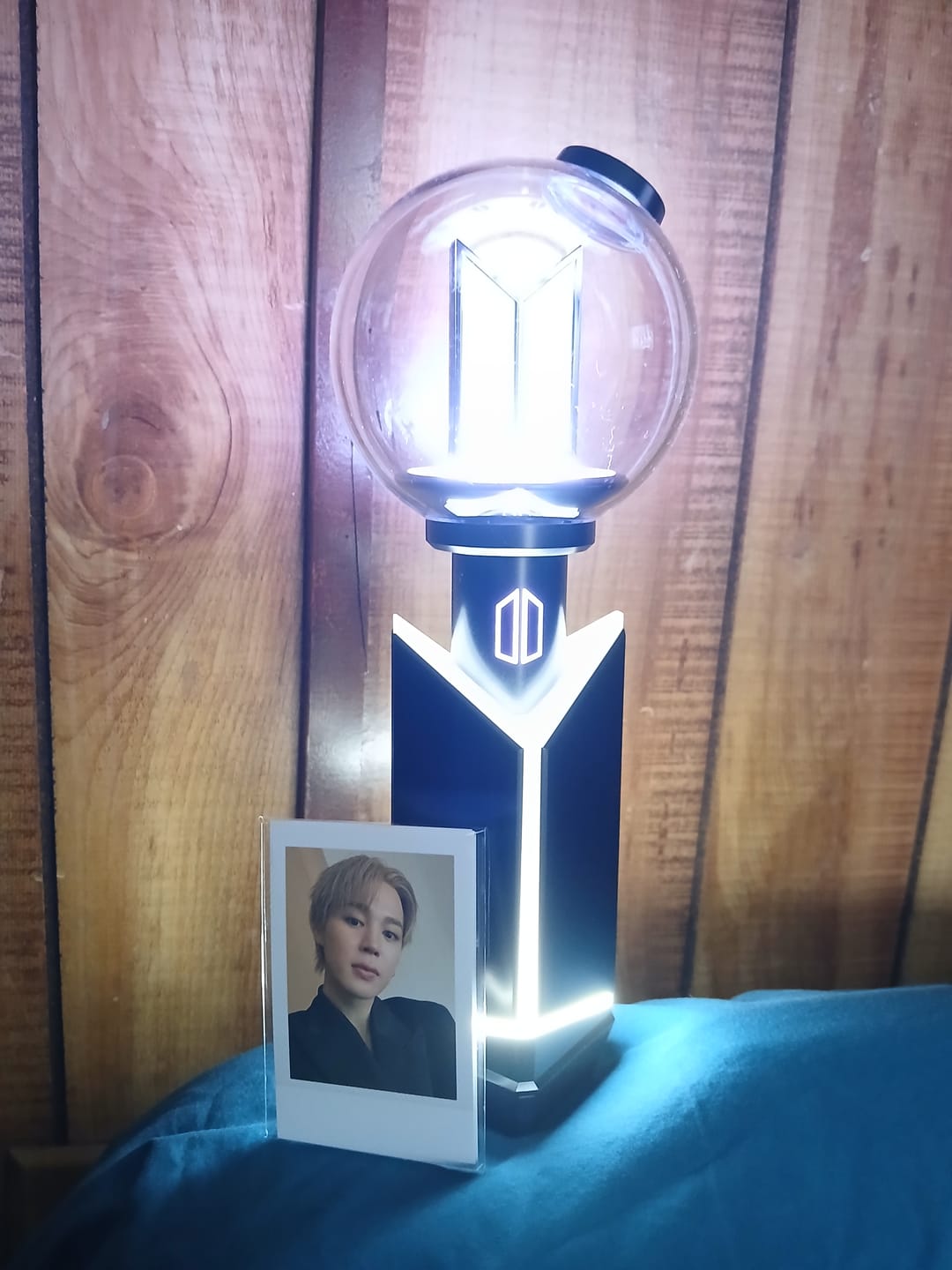 Customer photo review of BTS - OFFICIAL LIGHT STICK VER.4