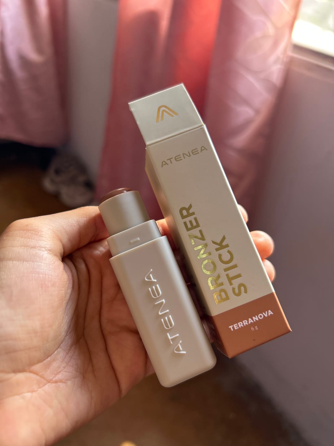 Customer photo review of BRONZER CREMOSO EN BARRA COLLECTION
