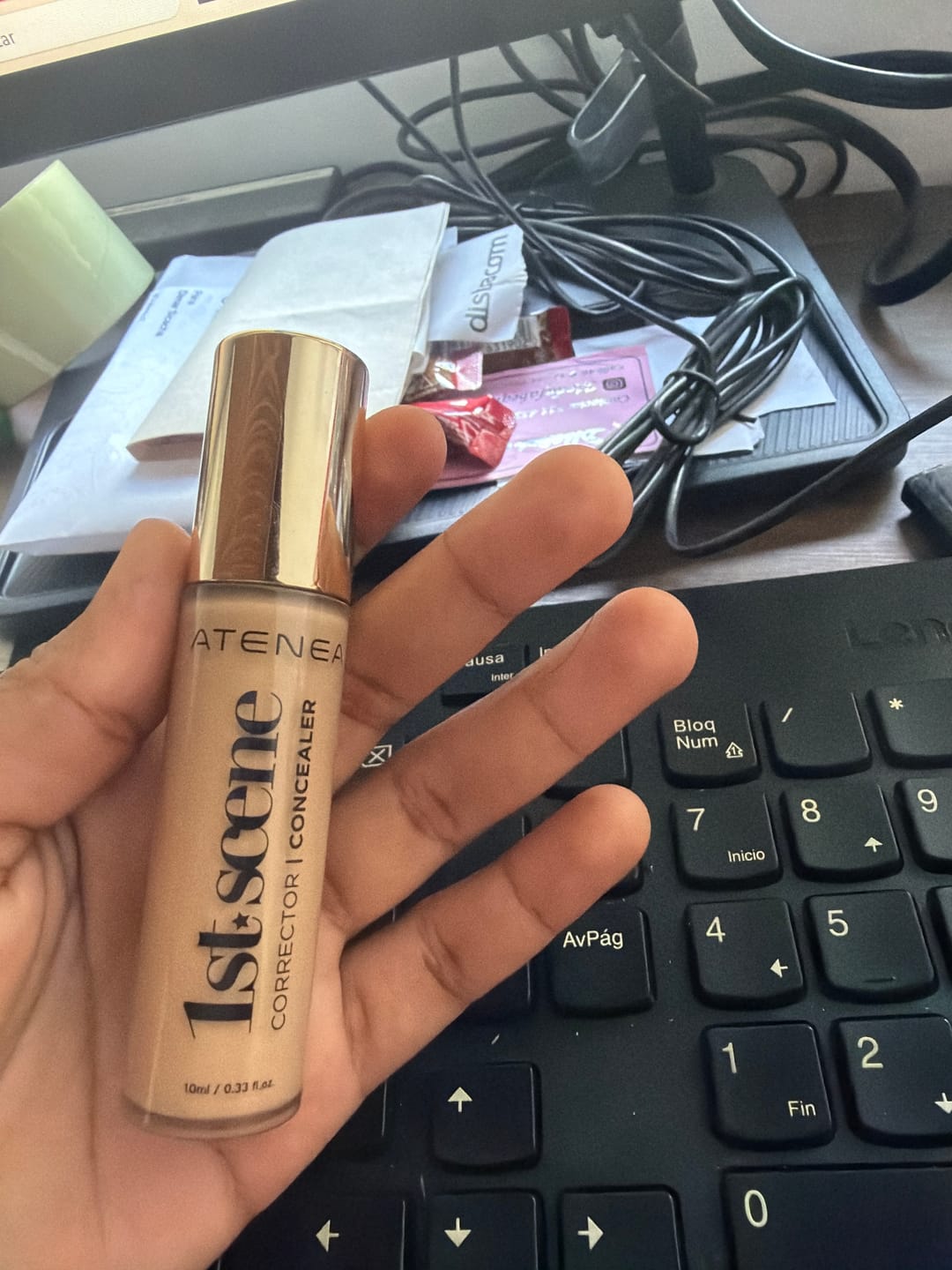 Customer photo review of CORRECTOR  LÍQUIDO  1ST SCENE