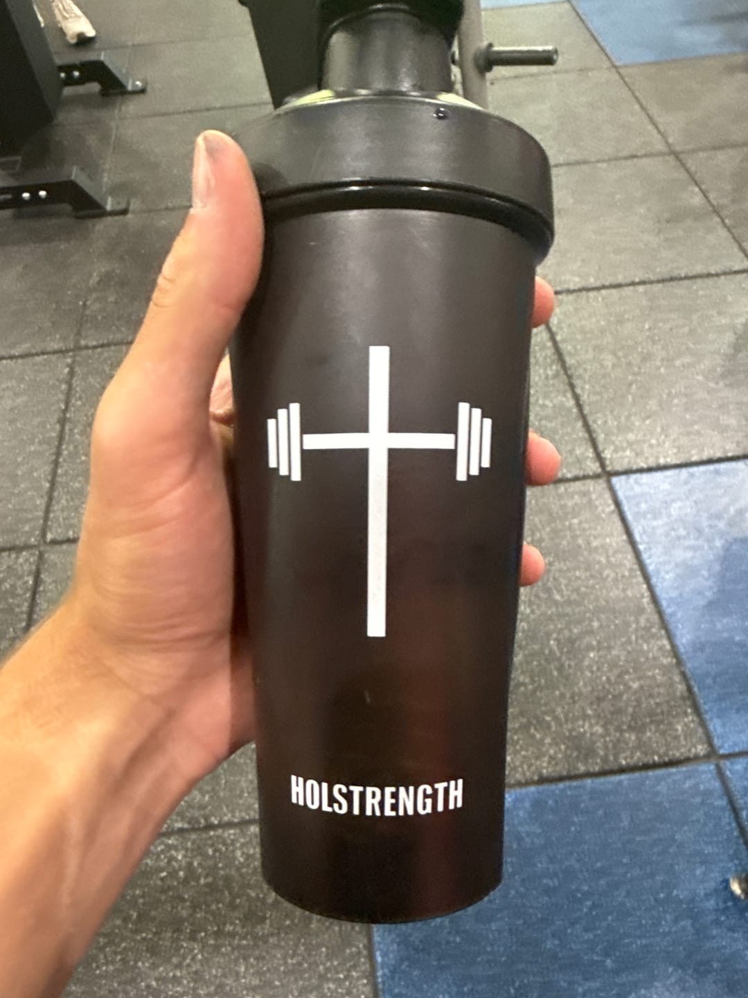 Customer photo review of HolStrength Blender Bottle
