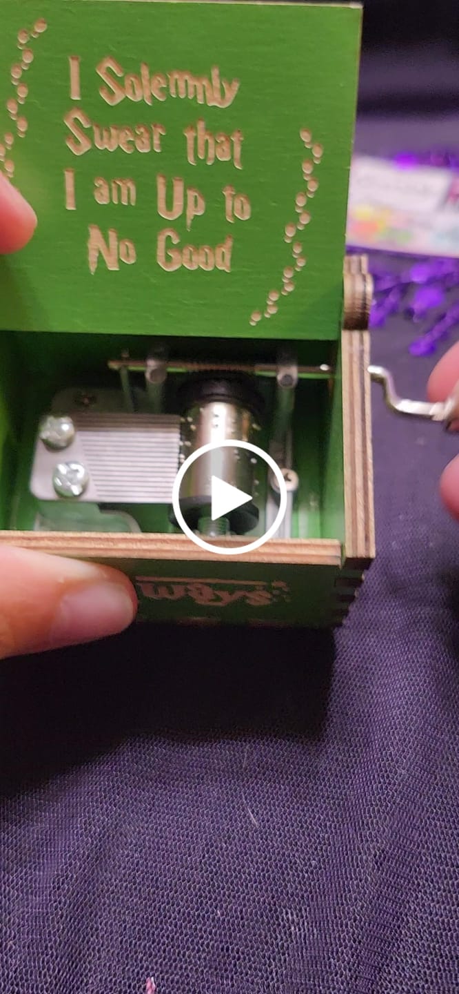 Customer video review of Lucky Magie Scoop
