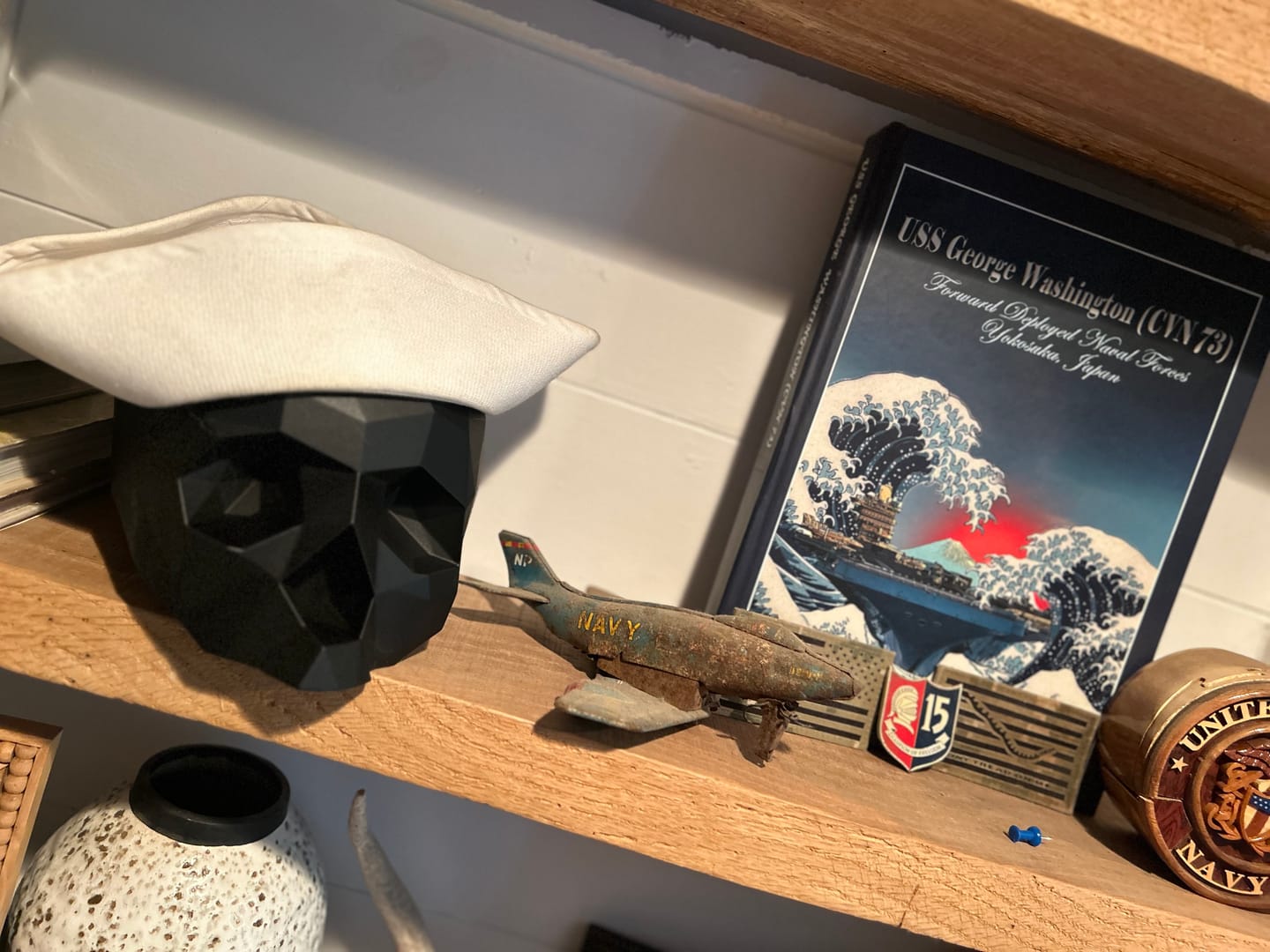 Customer photo review of Black Skull Stand