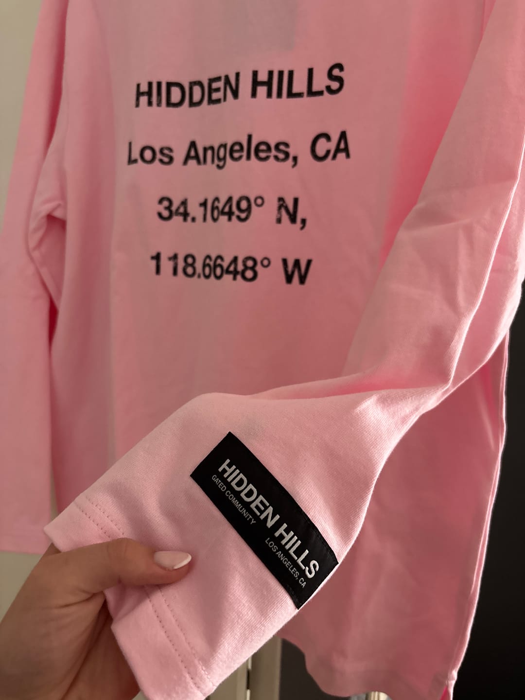 Customer photo review of VINTAGE LOGO LONGSLEEVE T-SHIRT LIGHT PINK