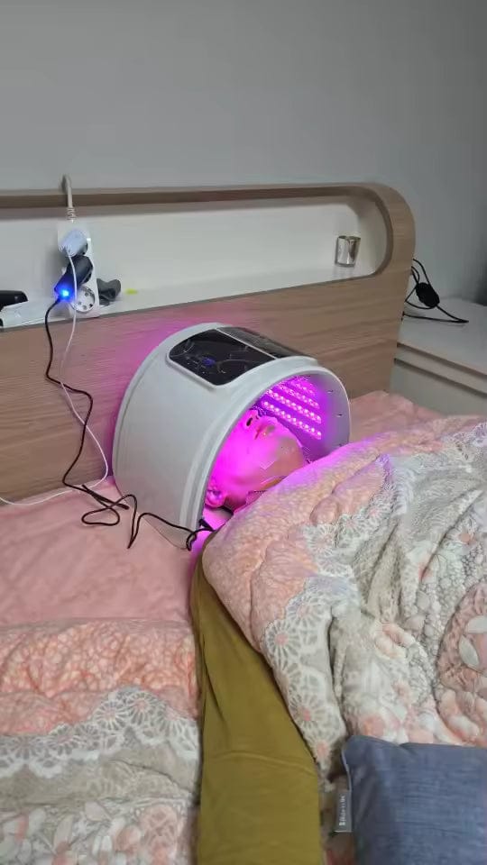 Customer photo review of LED Light Therapy Machine