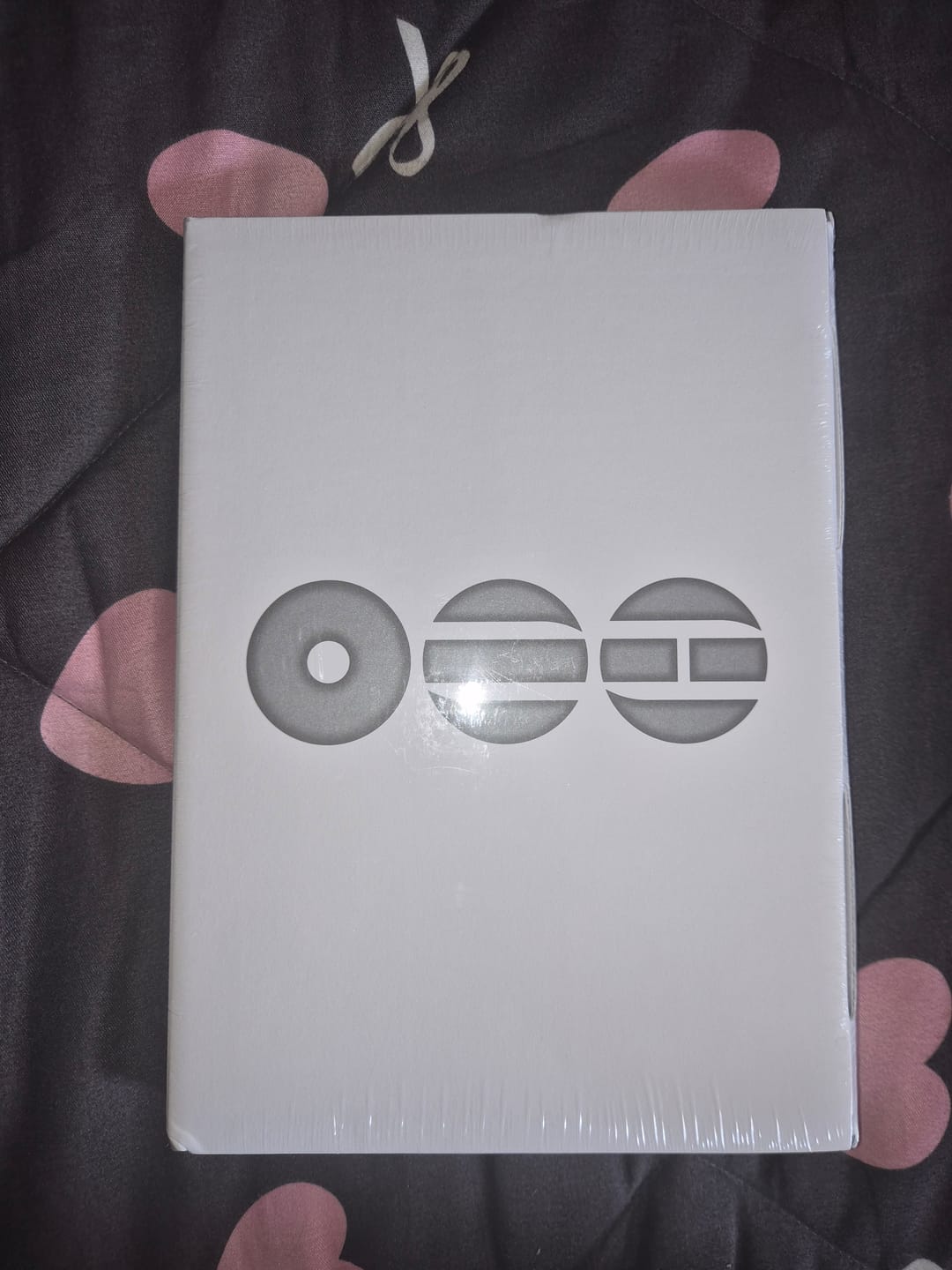 Customer photo review of BTS - ARIRANG 5TH ALBUM LIVING LEGEND VER