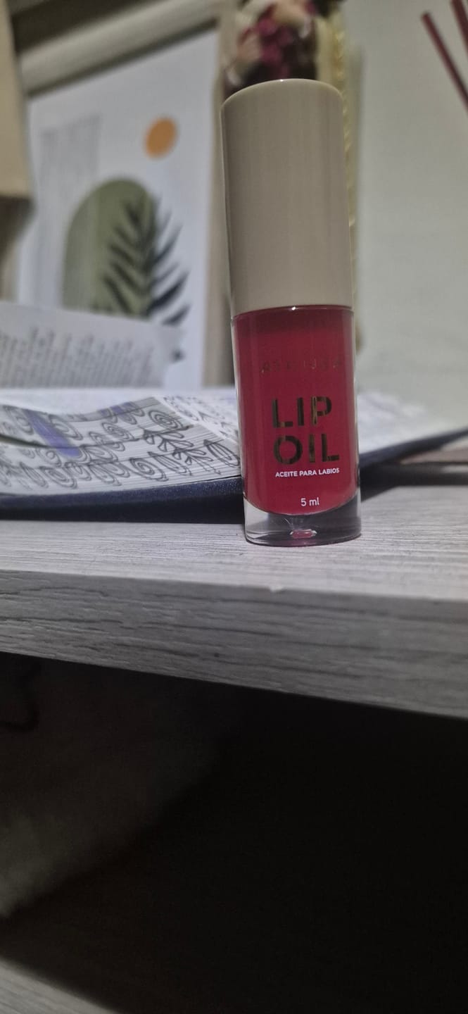 Customer photo review of LIP OIL