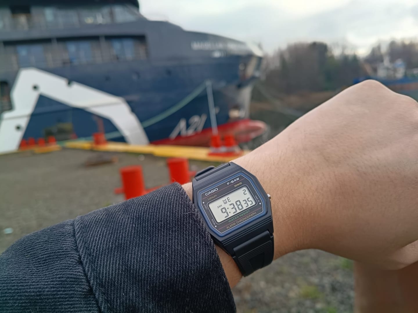 Customer photo review of Reloj Casio Vintage F-84W-1 Mercado Japonés JDM