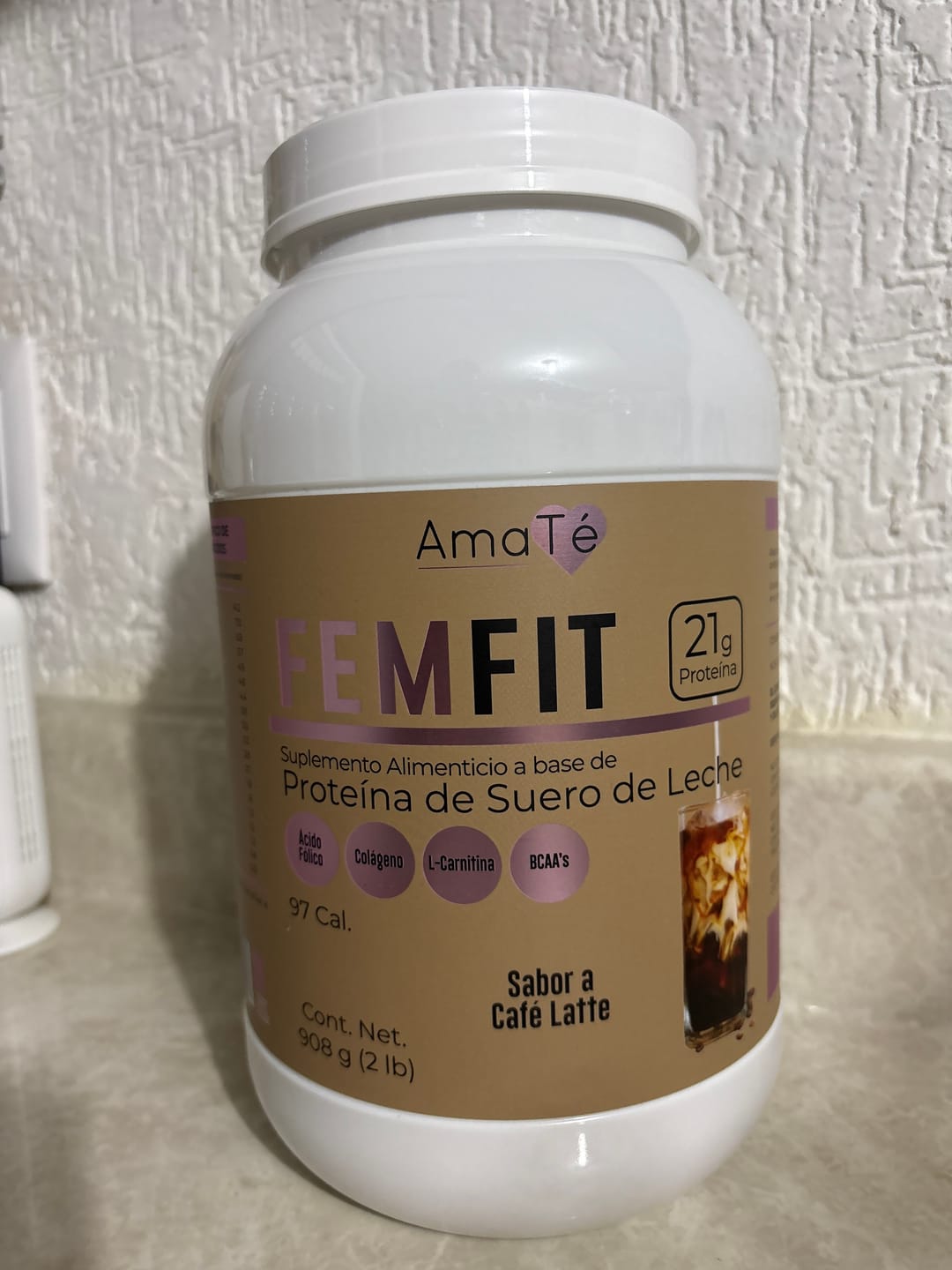 Customer photo review of Proteína FEMFIT Café Latte