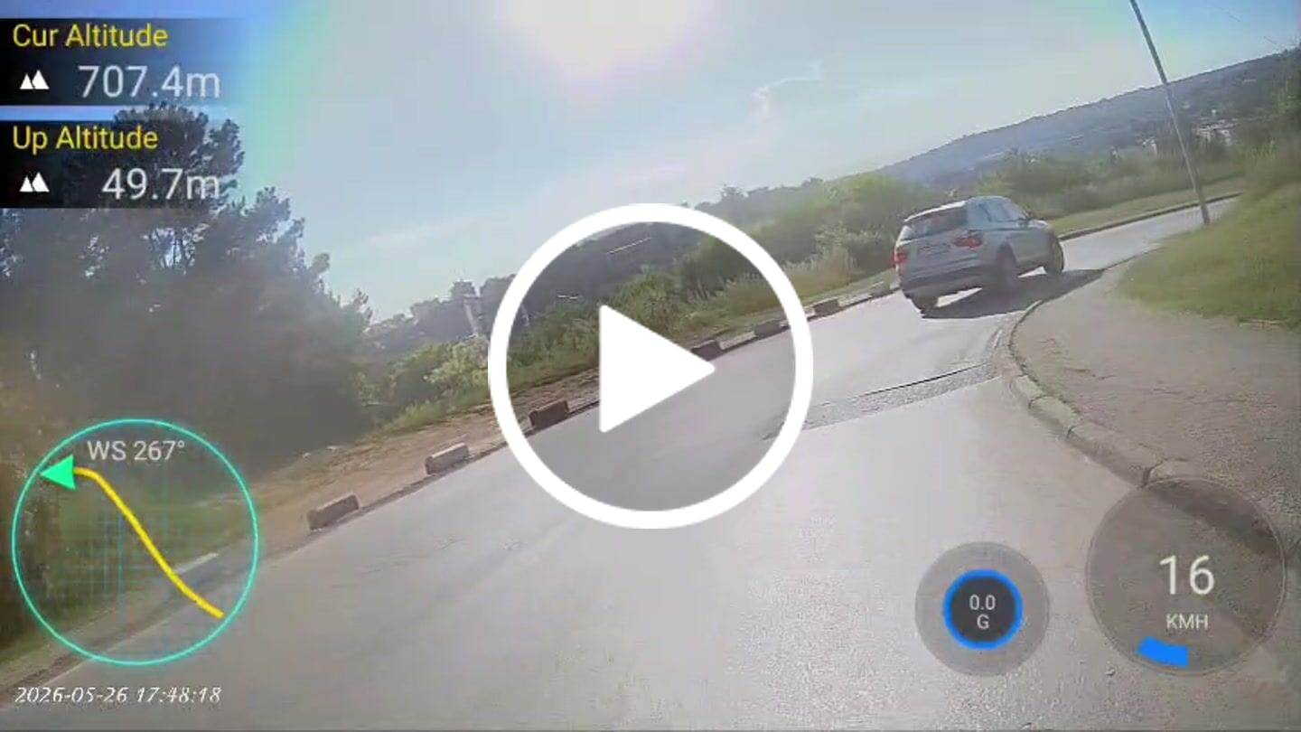 Customer video review of LOBOO Wanderer BHGB05T — 300KG Inflatable Bag for 25mm Crash Bars