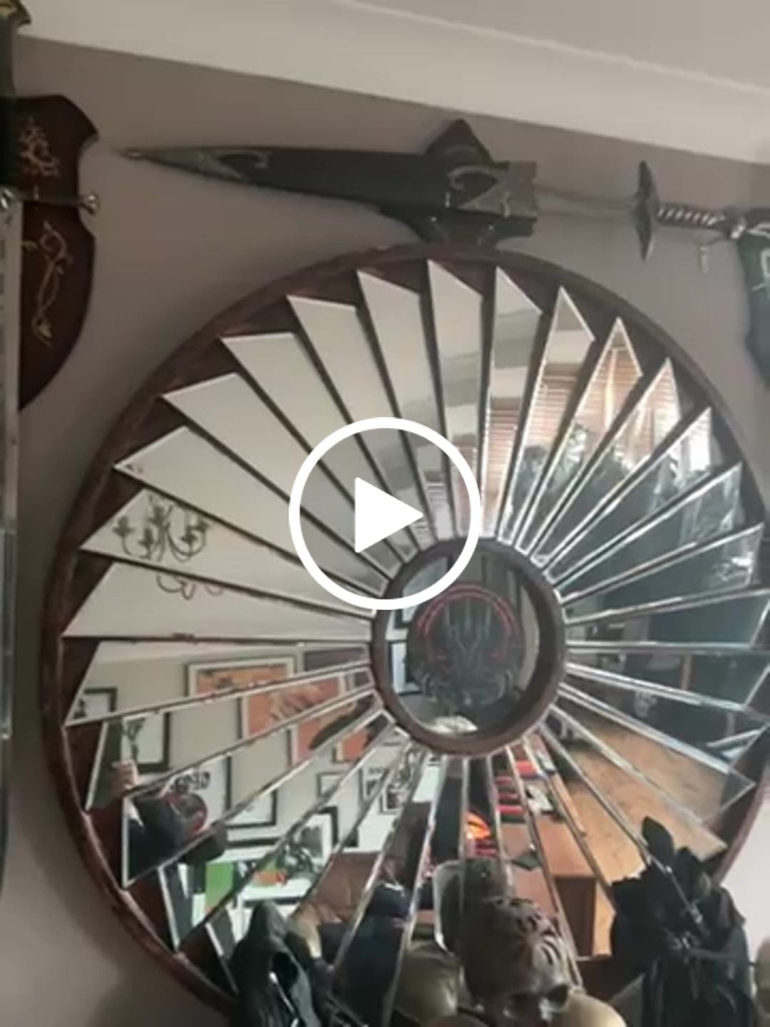 Customer video review of Lord Of The Rings - Anduril, The Sword Reforged Display Scale (118cm)