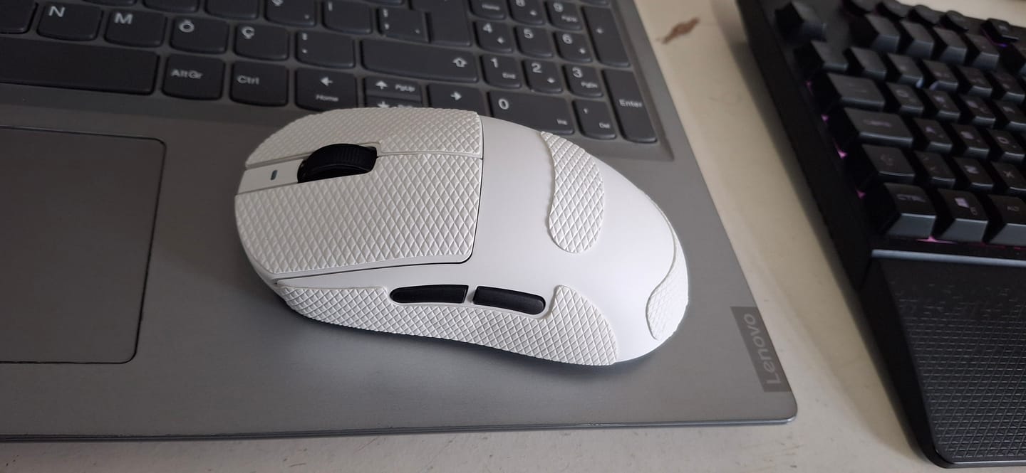 Customer photo review of ATK Dragonfly A9 Wireless Mouse