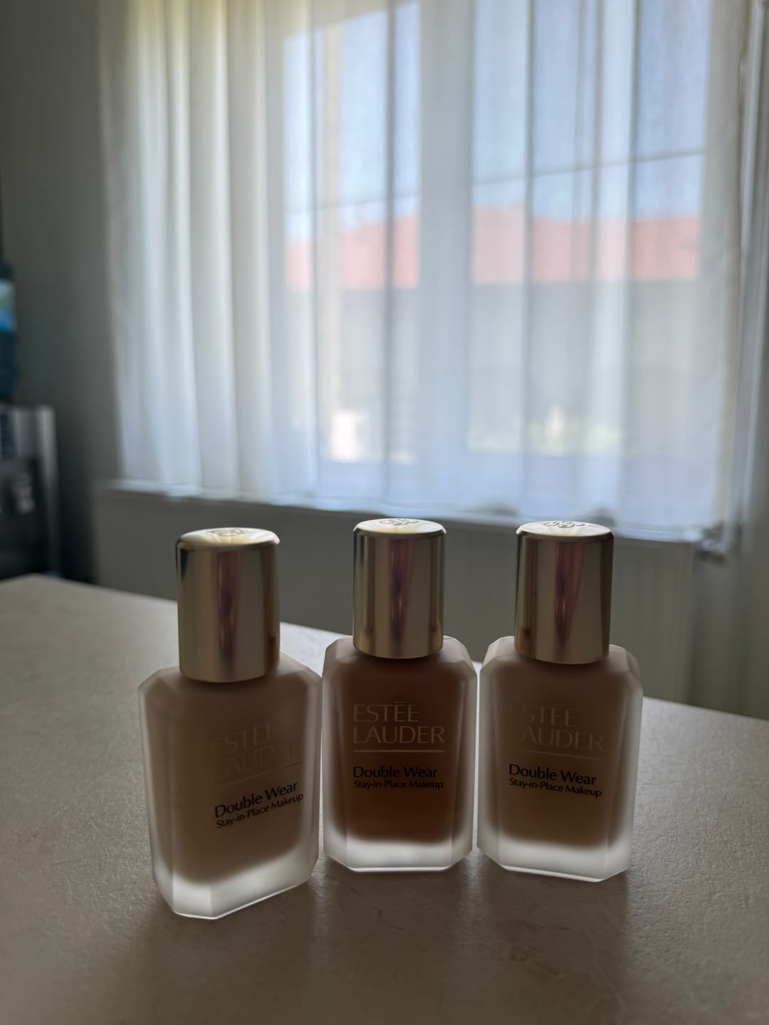 Customer photo review of Estee Lauder Double Wear Stay In Place Make Up