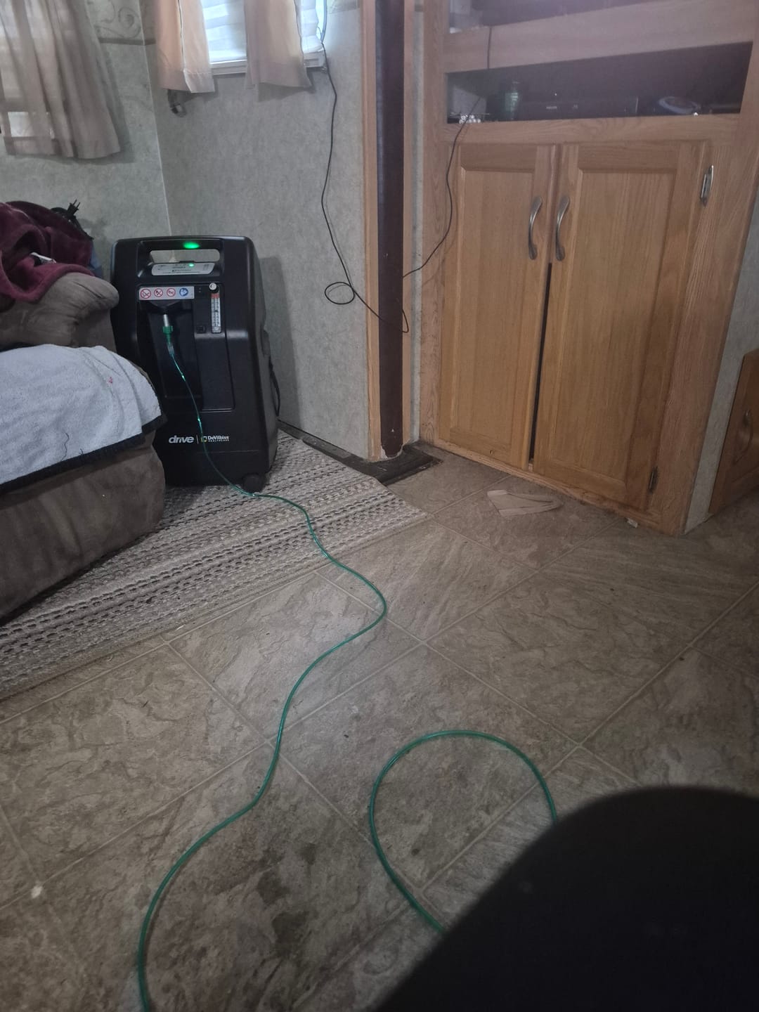 Customer photo review of DeVilbiss Healthcare Compact Oxygen Concentrator, 5-Liter - Refurbished