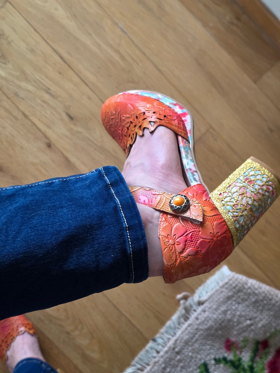 Customer photo review of Peach Floral Engraved Chunky Heel Sandals