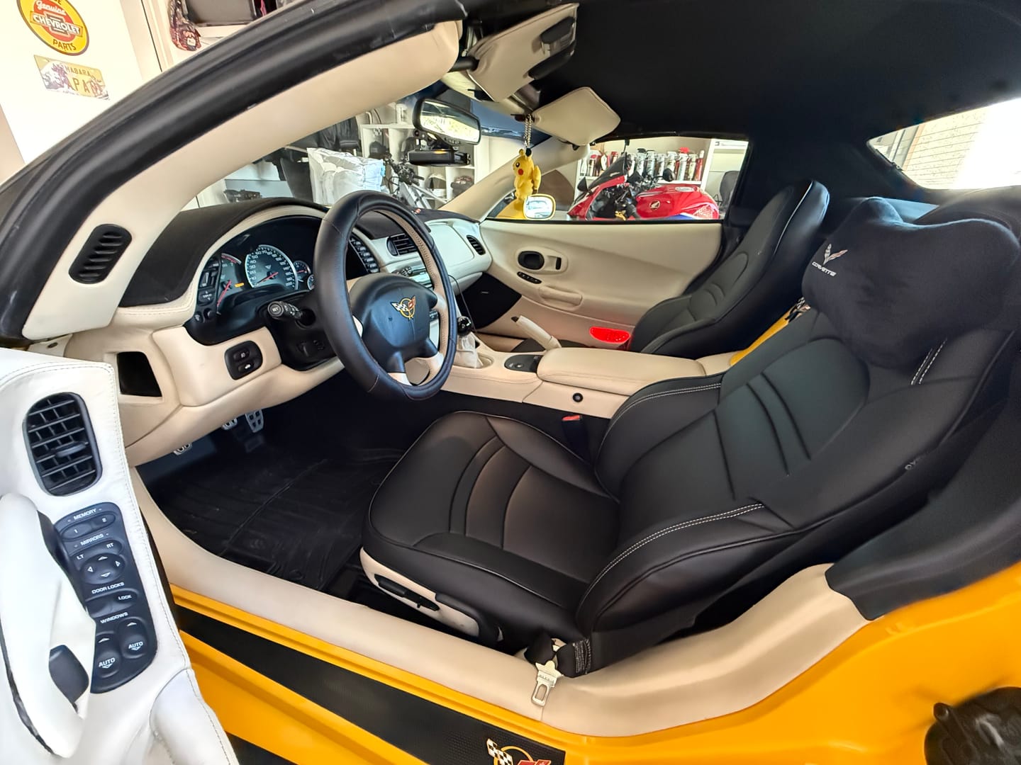 Customer photo review of Corvette C5 Custom Leather Seat Covers