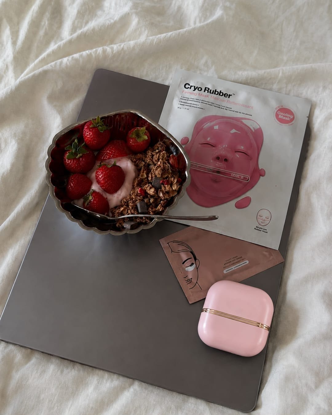 Customer photo review of Mini Portable Hair Straightener