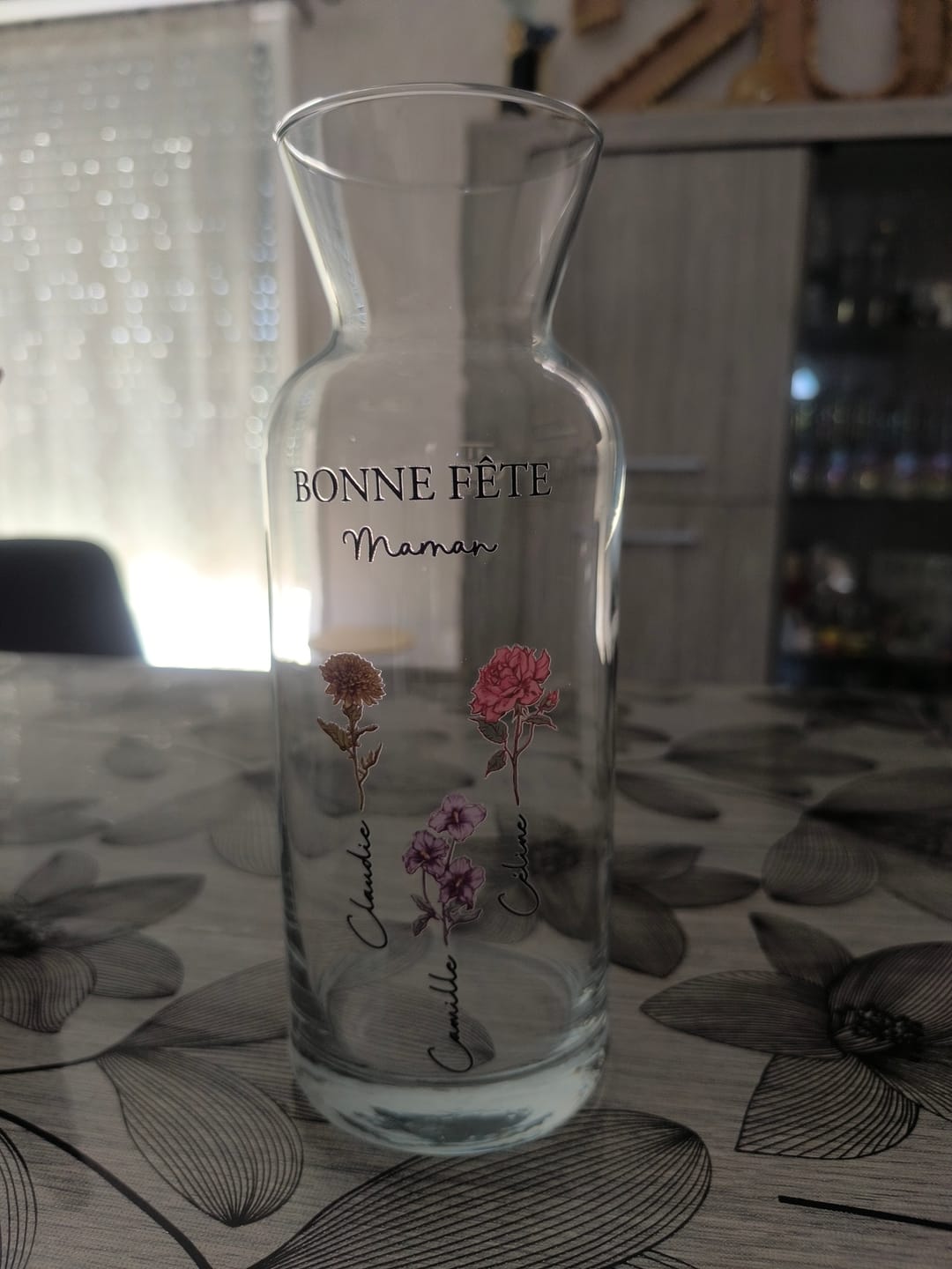 Customer photo review of Toujours en fleur – Vase personnalisé en verre avec fleurs et prénoms pour parents et grands-parents