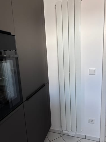 Customer photo review of SONNI Flach Heizkörper Paneelheizkörper Wandheizung Mittelanschluss 1800*308mm Weiß ohne/mit Mutiblock