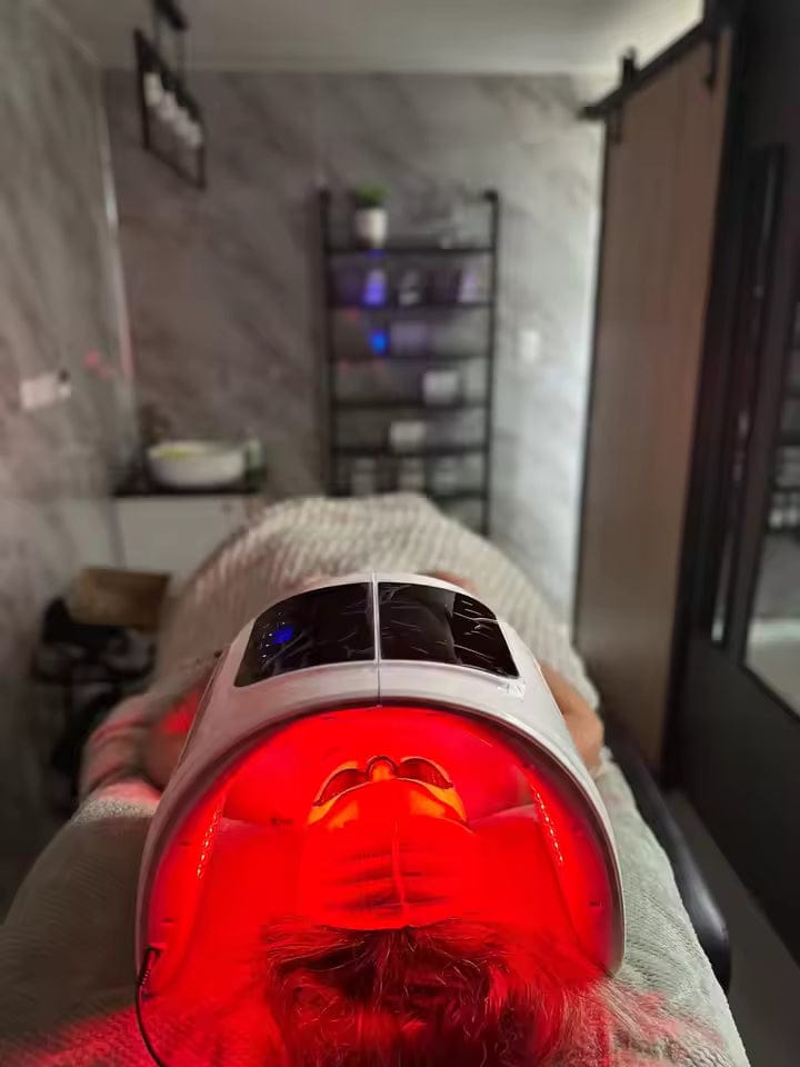 Customer photo review of LED Light Therapy Machine